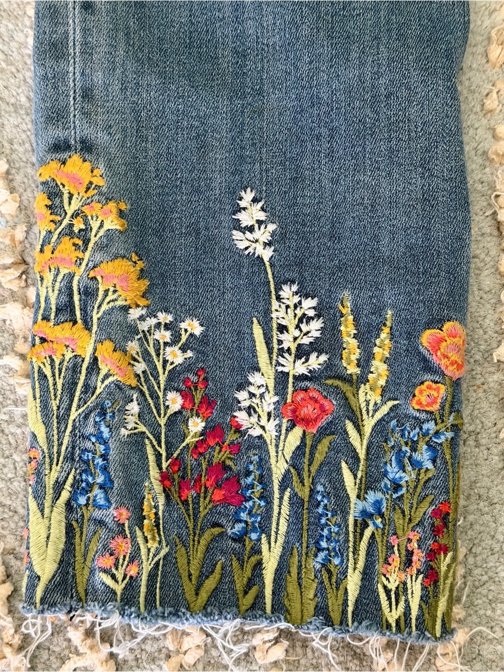 Driftwood Colette Wildflower Embroidered Skinny Jeans โ Size 27 - Picture 10 of 12
